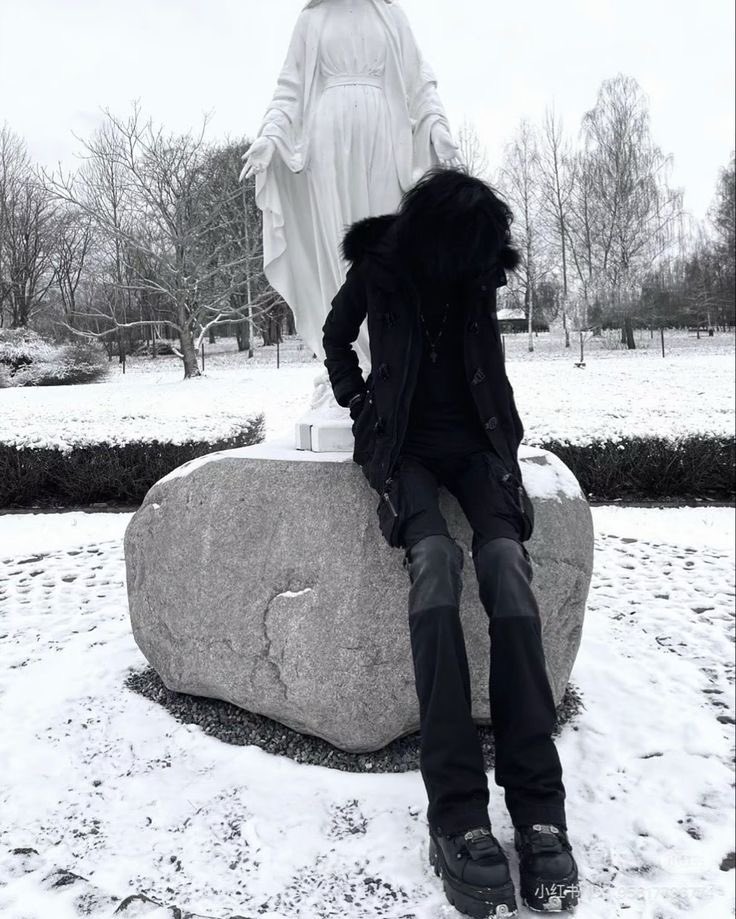 inhumaneGirlboy's tweet photo. uncommon  ⭑  mainly  alt  +  emo
masc  +  androgynous  thinspo  🪽
𓂃        thread  for  edtwt  🦷  ࿐
                 PART  1

🌨️ mascspo malespo androspo https://t.co/TZBKQxhuHR