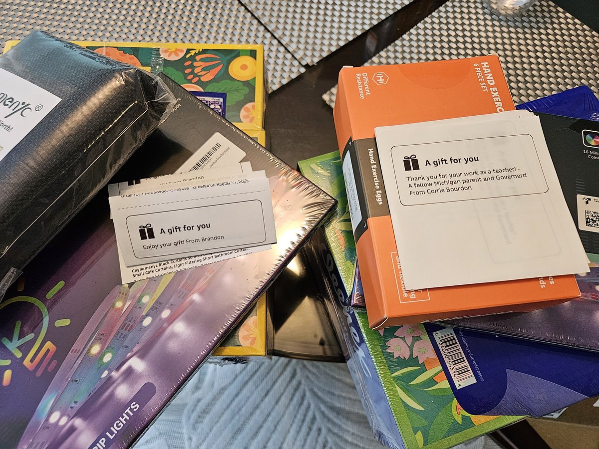 mrsbakerteach's tweet image. Thank you thank you thank you!!

#clearthelist #ClearTheLists2025