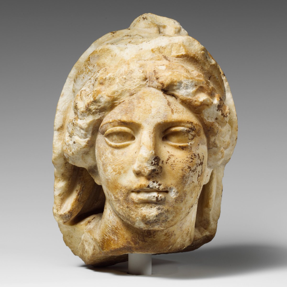Marble head of a woman wearing a diadem and veil, 425–400 BC, Metropolitan Museum of Art.