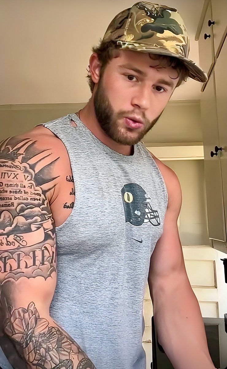 TravisLeeTucker (@travisleetucke1) on Twitter photo 
