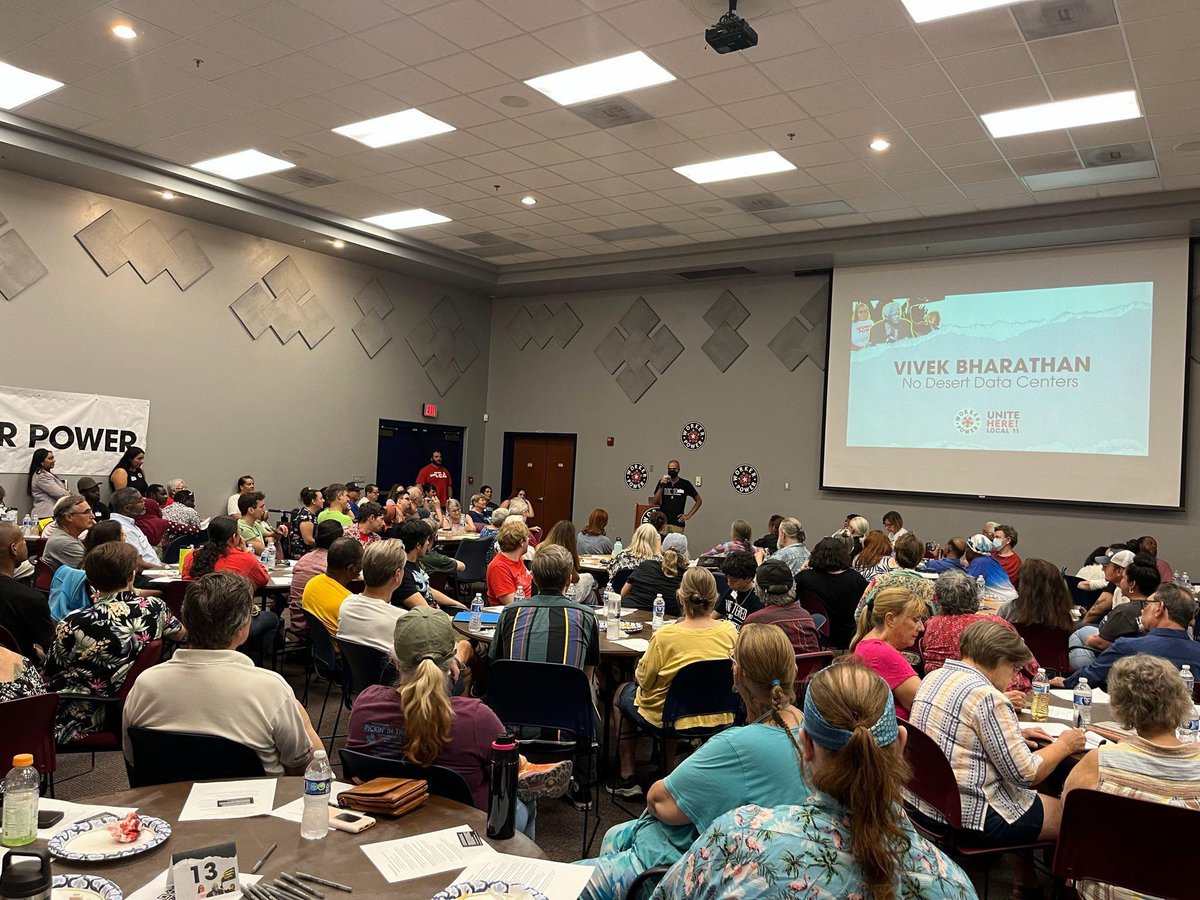 🌵BIG thank you to everyone who turned out Tuesday for the Nonviolent Direct Action Training in Tucson!

Folks came from all backgrounds to study “the science of how you create a world that practices truth, justice, and compassion,” as Reverend Lawson would say. Take a look!