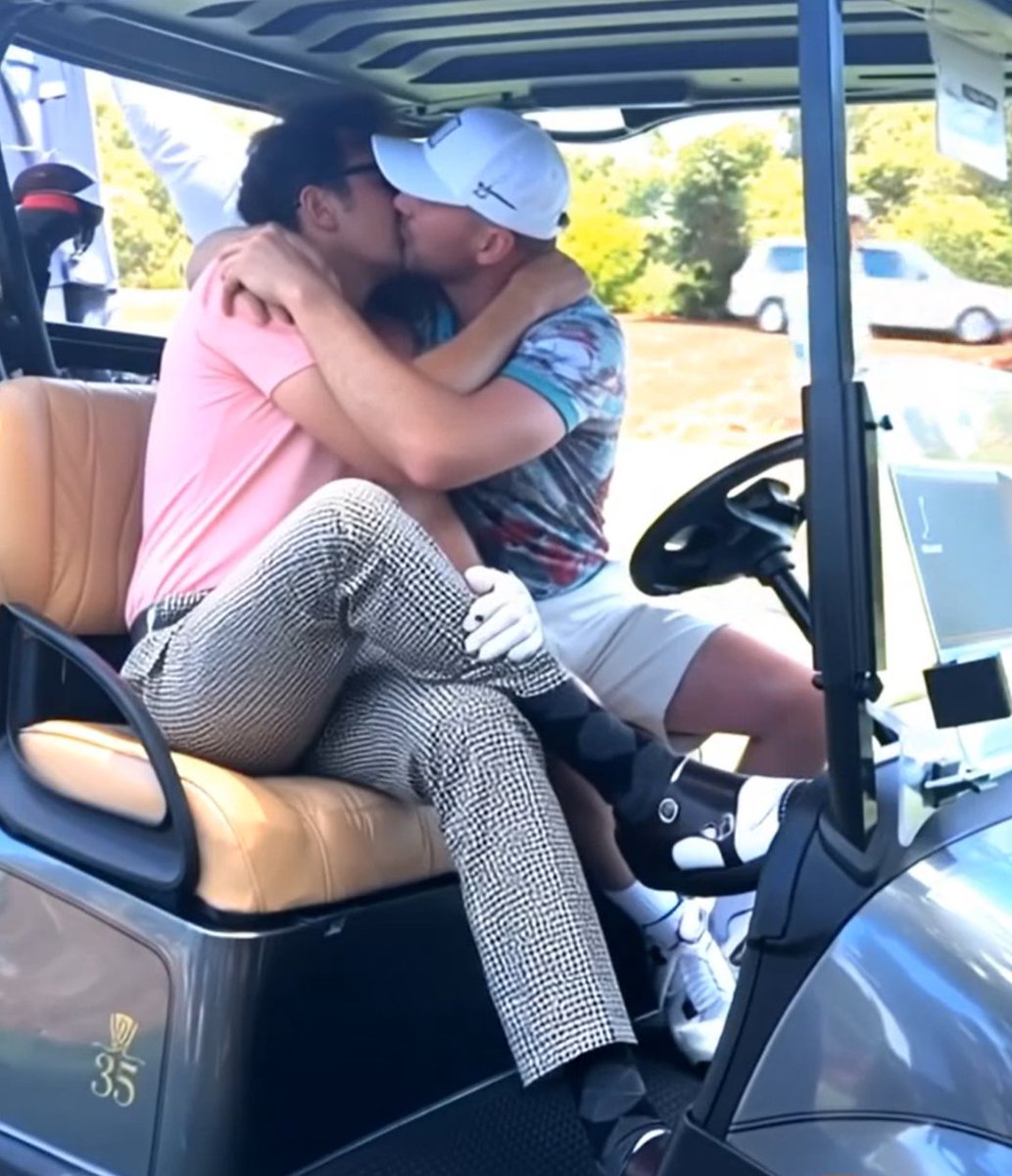 timbertux's tweet image. Justin Timberlake #8amgolf