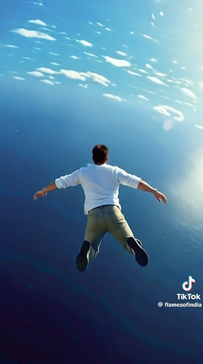 wwwAIblog's tweet image. I saw what I think is the future of advertising today. Similar to what we did with the AI store, this AI video touches reality in a very convincing way.