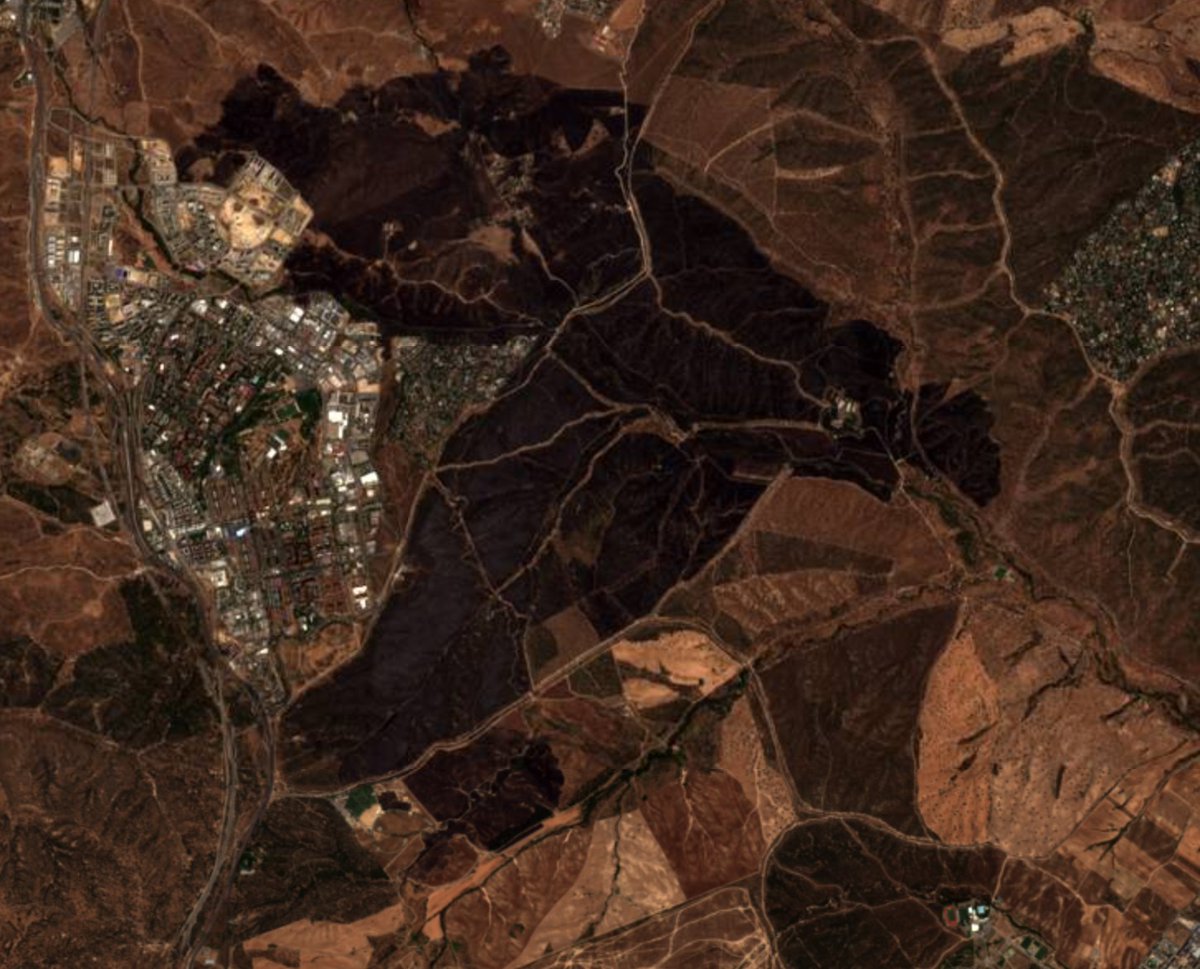 Nuestro apoyo y cariño a los vecinos de #TresCantos tras los incendios de estos días. Desde #Alcobendas, contad con nosotros para lo que necesitéis. Apoyo en general para todos los que han sufrido las inclemencias del fuego de