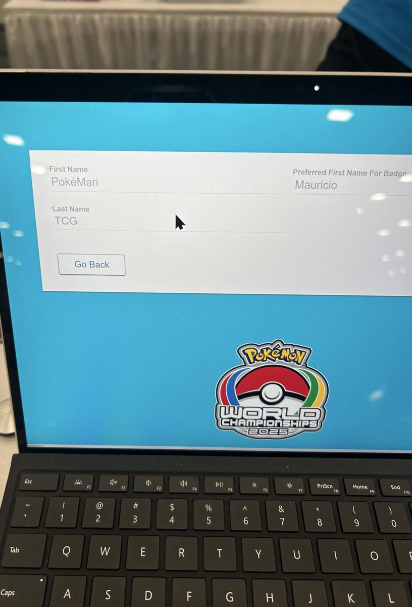 PokéMariTCG 🔜 LA tweet media