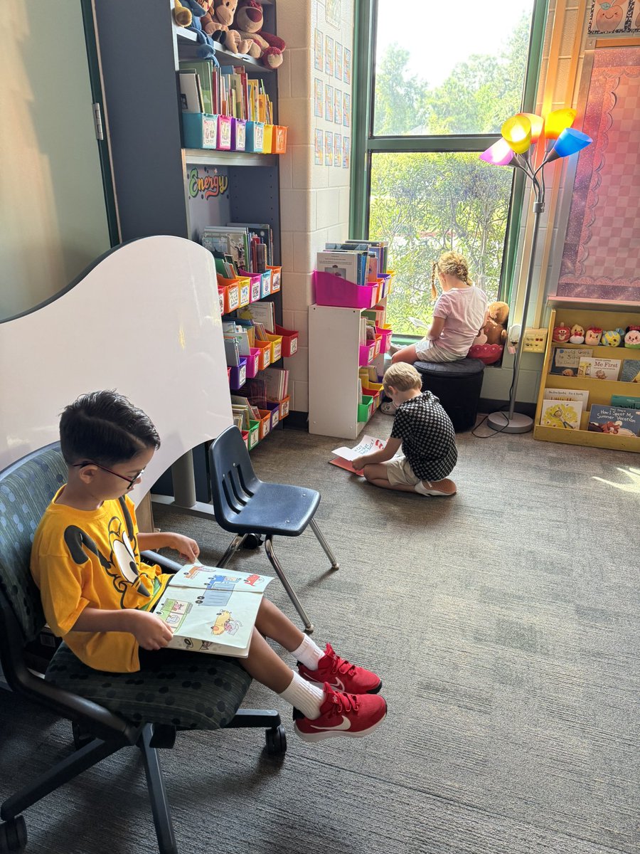 Already rocking our independent reading stamina on Day 2 of 1st Grade 🎉📚