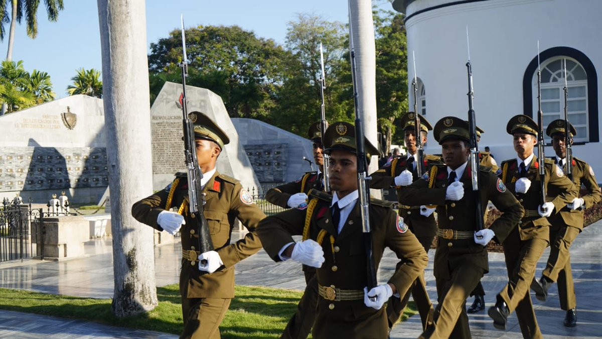 Universidad de Oriente tweet media