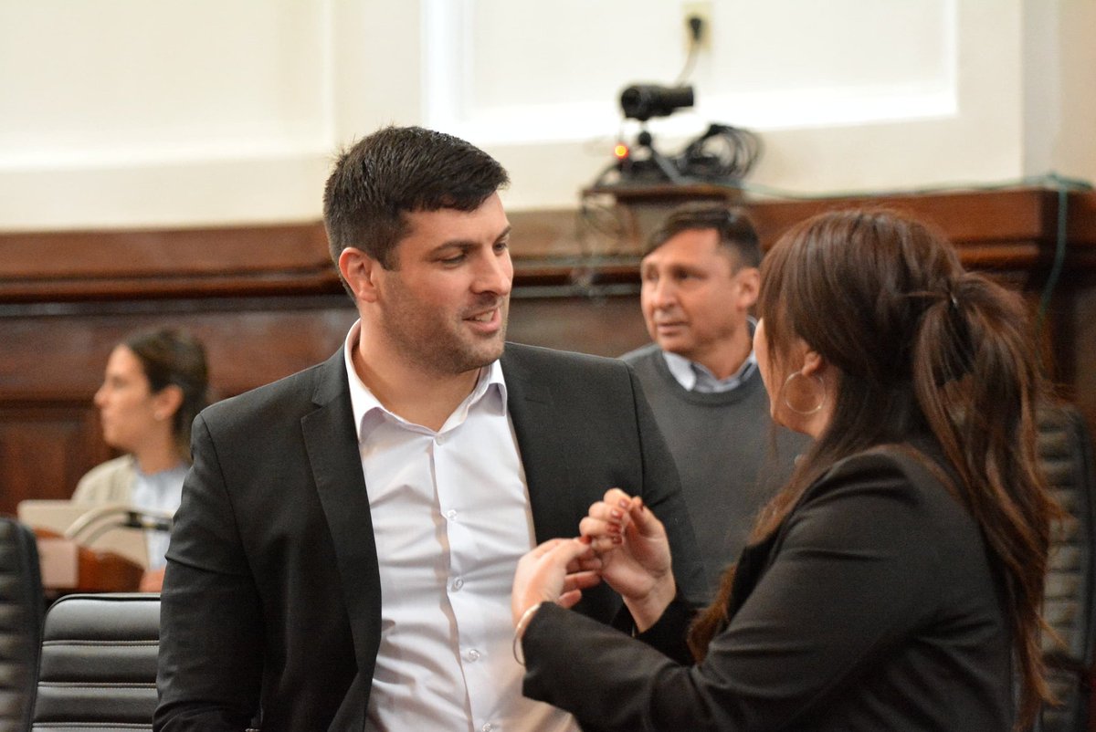 🏛 • Realizamos la Sesión Ordinaria Nº 9. 

Para conocer los proyectos aprobados, ingresá en las últimas noticias de nuestra web 👇

concejodeliberante.laplata.gob.ar/publication/83