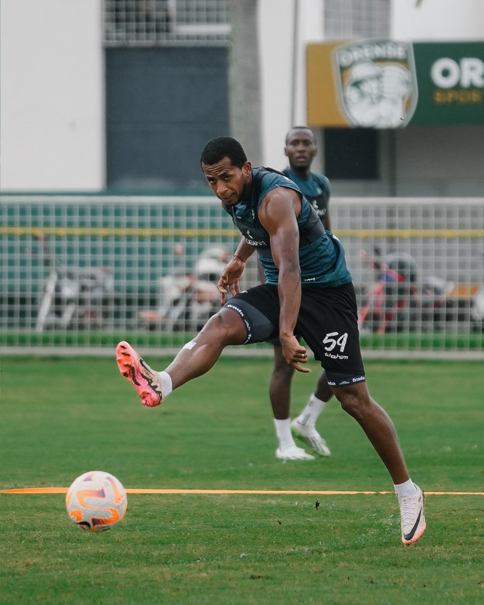 ¡Hoy es juernes! 🕺🪩💃🪅

Y queremos preguntarles… ¿Para dónde van? Los leemos en los comentarios. 👀

Pdta 📌. No olviden que este sábado visitamos a Independiente del Valle a las 19h00 por la Liga Ecuabet conectada por Xtrim. ⚽️🔜

#PonteOrense #Orense #ElEquipoDeLaProvincia