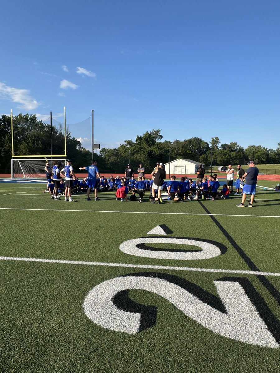 WallkillFB's tweet image. Great being around our youth program tonight! Can’t wait to see them tear it up at their scrimmages this weekend! 

HAIL TO WALLKILL!