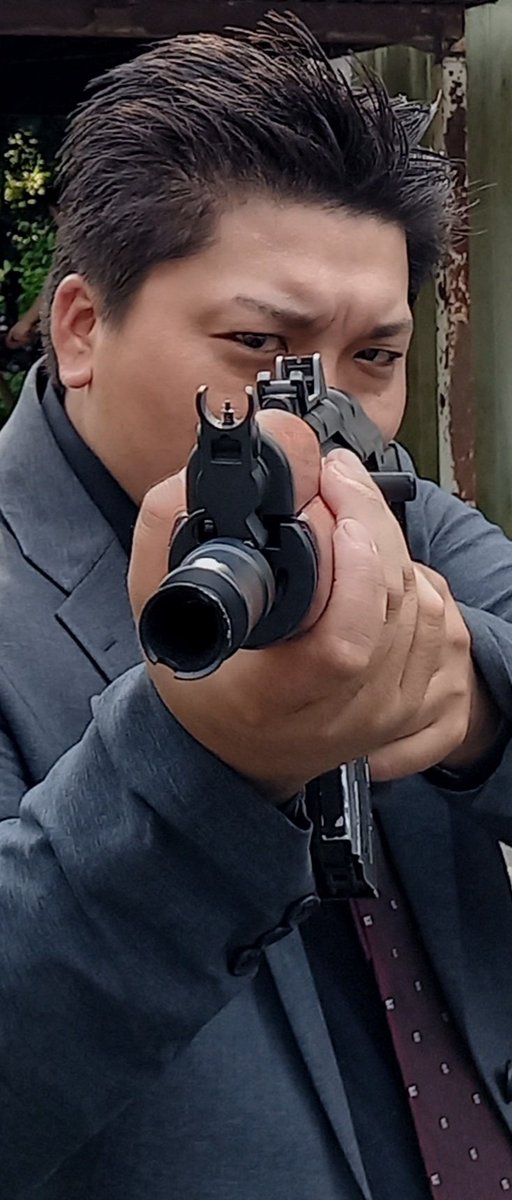 ushmk4's tweet image. 映画サバってのはジャンルフリーのコスプレ撮影会(映画ごっこ)です
こんなんとります　
あと映像もやれます
人を殴ったり撃ったり蹴ったり切ったりできます←
#映画サバ