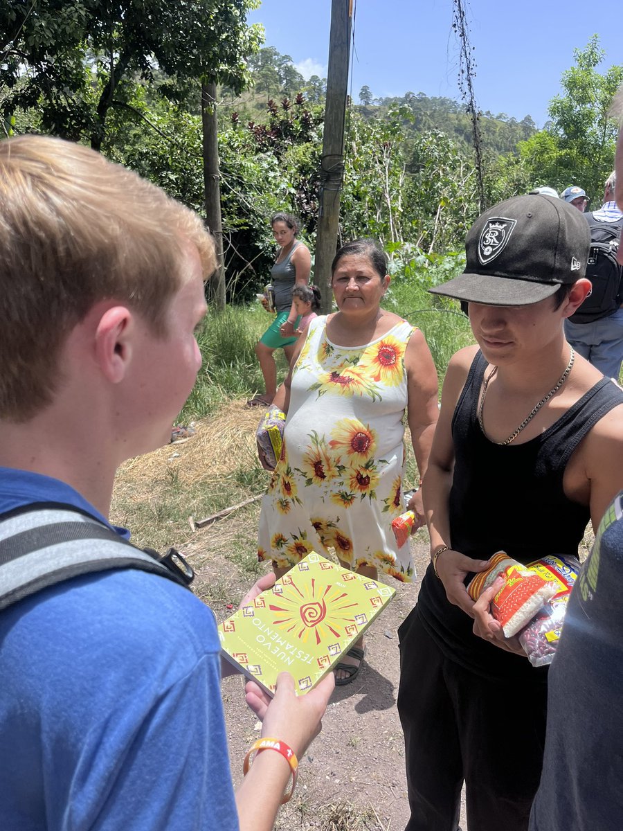 WarEaglePastor's tweet image. Honduras day 2. 🙏🏼🤙🏾🇭🇳
#CallGod #FaithIsKey