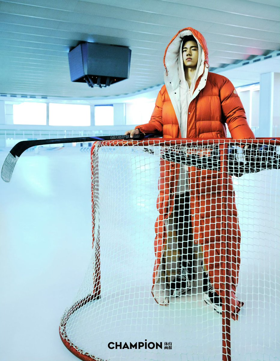 haoxi did a photoshoot with a sports magazine in china