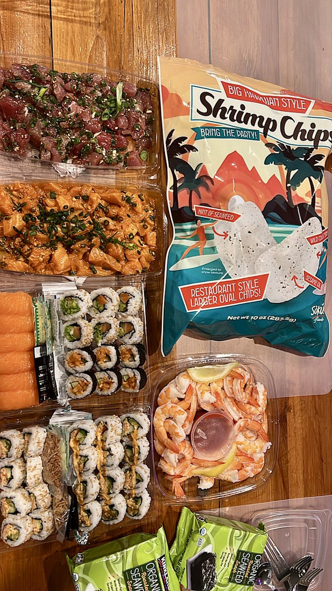 notsotiny23's tweet photo. #sushi ๐ฃ ๐ฑ #poke #dinner #somethinglight https://t.co/70dA8HV6bs
