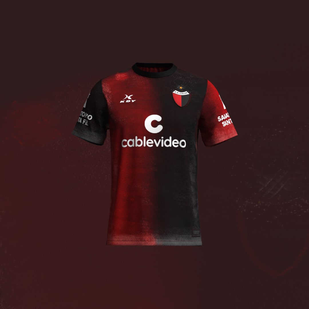 FerruKsaks's tweet photo. Les comparto mi propuesta para el concurso de diseño de la camiseta titular de colón de santa fe, organizado por el club y la marca kdy. 

Inspirado en algo intangible como es el sufrimiento y la fidelidad desmedida por la gente de colón, cada tono y desgaste en el tejido (sigue) https://t.co/jNjBZmY8XP