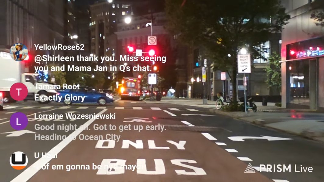 realConaldRump's tweet image. The Beef is driving around the high crime areas of DC. So far she&apos;s found a guy with a guitar and two kids playing in a fountain #FreedomCorner #beef #CrimeWatch