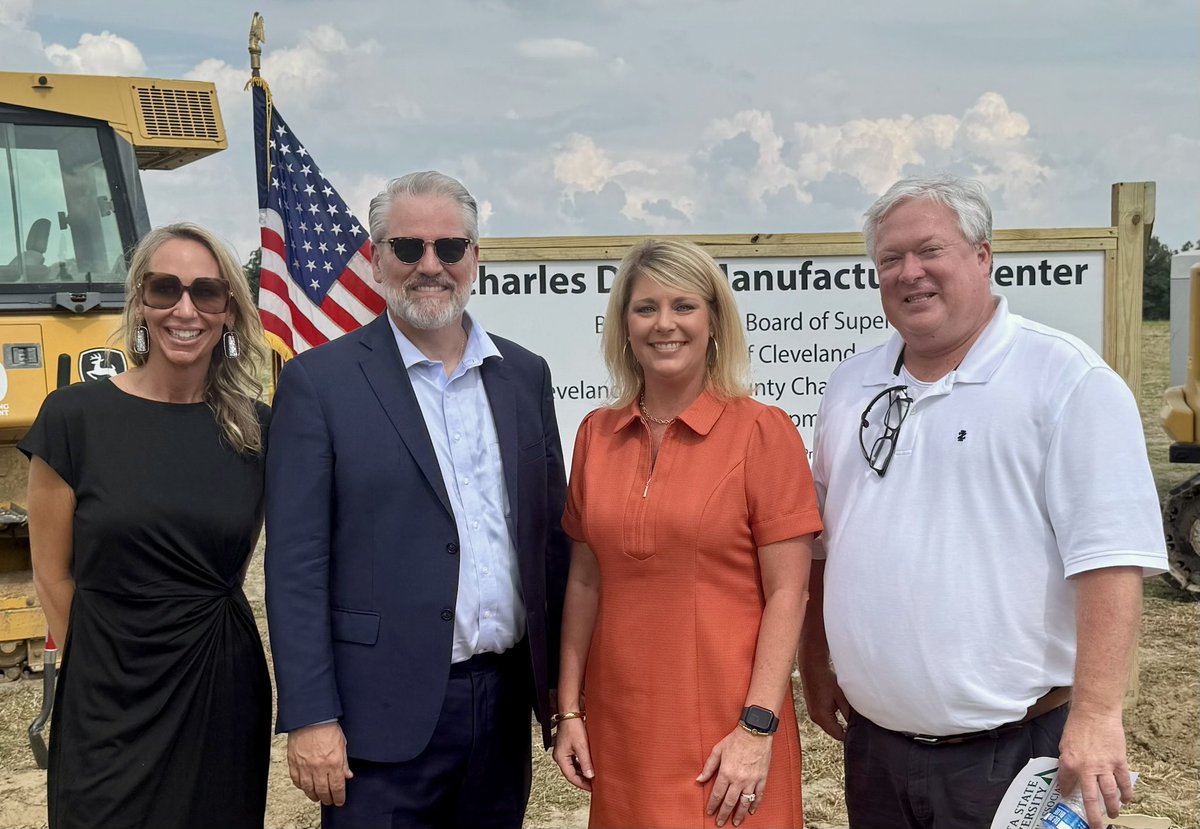 Great to be in Cleveland, MS today with Team Willie Simmons, Hannah Aguzzi Tim T. Climer, PCED and the entire Cleveland team to celebrate the ground breaking on a new spec building that they are calling the Charles Dean Manufacturing Center,  in honor of a local citizen who