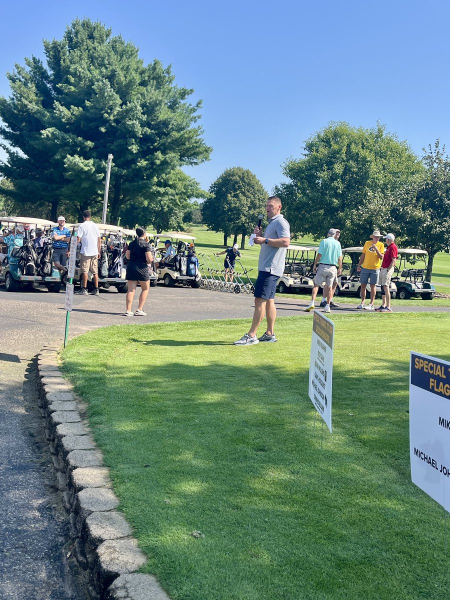 The 14th annual Ken Anderson Golf Outing brought together an incredible crew of <a href="/UWECMBB/">UW-Eau Claire Men's Basketball</a> alumni &amp; supporters today. Grateful for the conversations, generosity, and the continued support of this program!