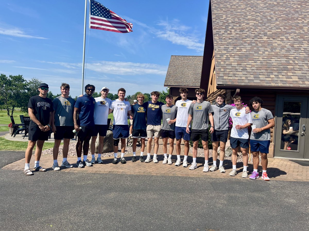 Zach Malvik tweet media