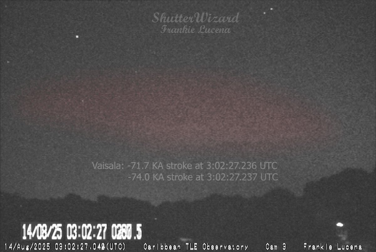 frankie57pr's tweet image. Elve lightning just south of the Dominican Republic on Aug 14 2025. Vaisala data shows two strokes for this event but the 2nd stroke is actually a reflection. @spritacular @AMSAtmoElect @atmos_elect @NASA @NWS @NOAA @theAGU @ASIM_Payload @spaceweatherman @ASIM_Payload #TLE