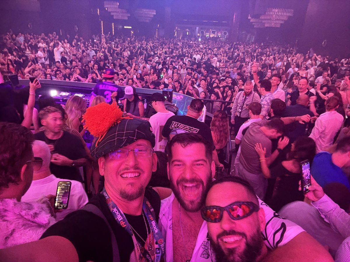 <a href="/905Rico/">Mike D🎤</a> Turn Up