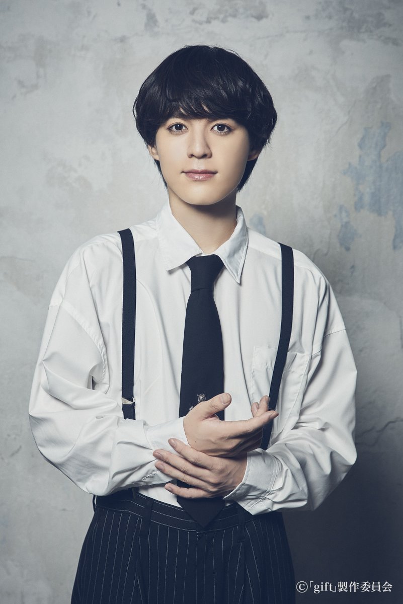 solliev0's tweet photo. ▼登場人物紹介-4

メグミ：#横田龍儀

新興宗教「受恵教」の教祖。
人前では素顔を隠している。

#ドラマギフト
#ドラマgift https://t.co/mKPIYnMCcP