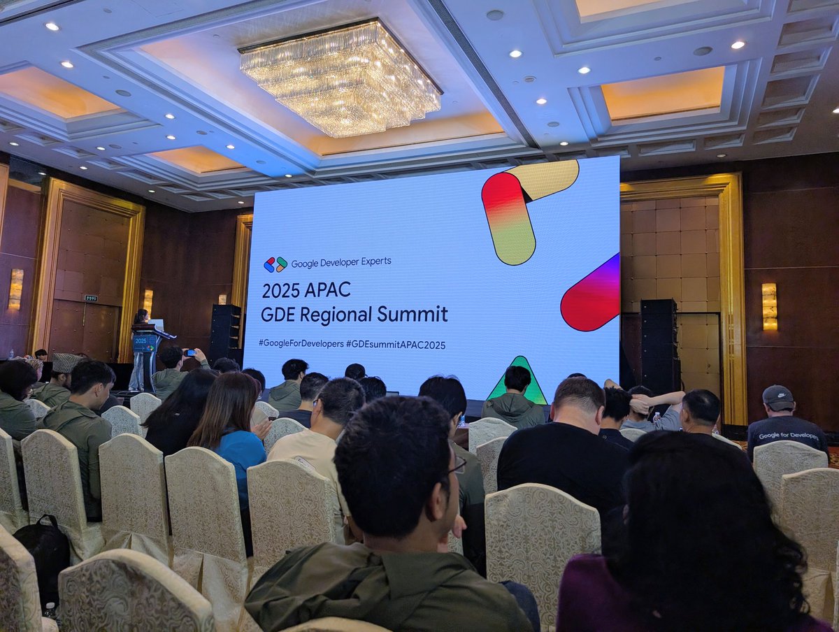 wasabeef_jp's tweet image. 今日は APAC GDE Regional Summit の日

#GoogleForDevelopers #GDEsummitAPAC2025