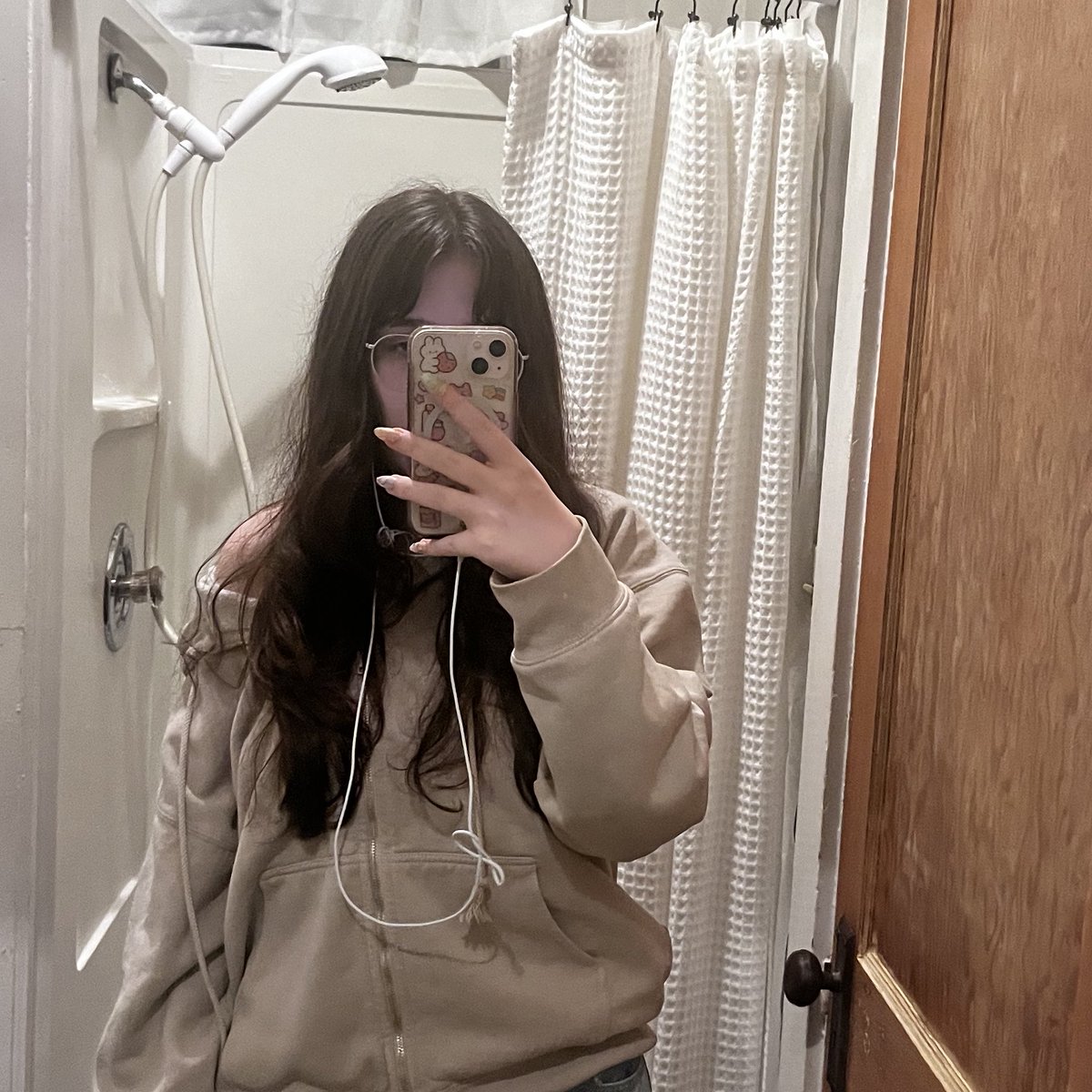 moving in tomorrow #NatInTheHill