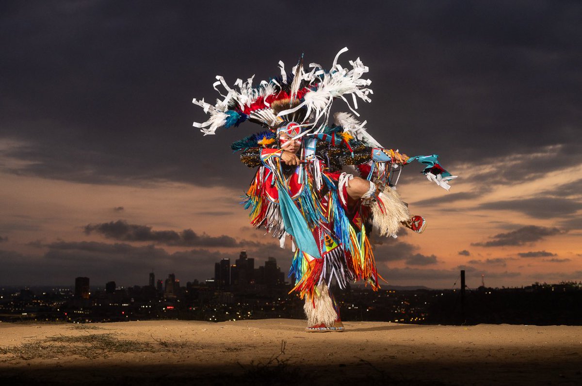 TulikaBose_'s tweet photo. 1. 🧵One of my former sources, an Indigenous Navajo dancer, just called me, crestfallen. 

He just got off the phone with a white editor at the @nytimes. They told him his story wasn’t important enough. 

I want to say something https://t.co/42PdBXemQX