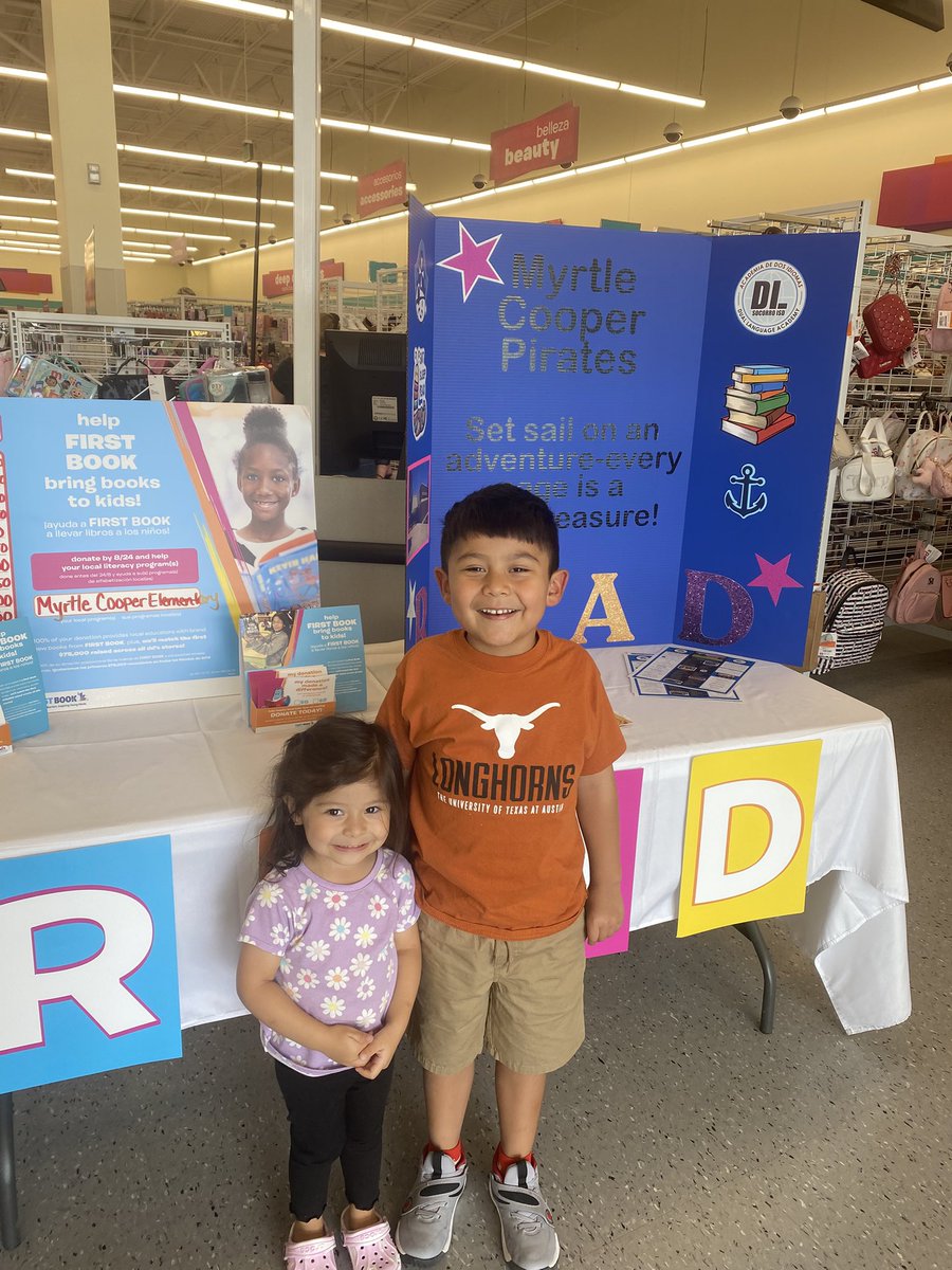 MAlvarez_MCE's tweet photo. Stopped by #ddsdiscount to support our school! #AchieveYourNextLevel
#TeamSISD #GameOn #DualLanguageAcademy #MyrtleCooperES https://t.co/E4P8HbQJHy