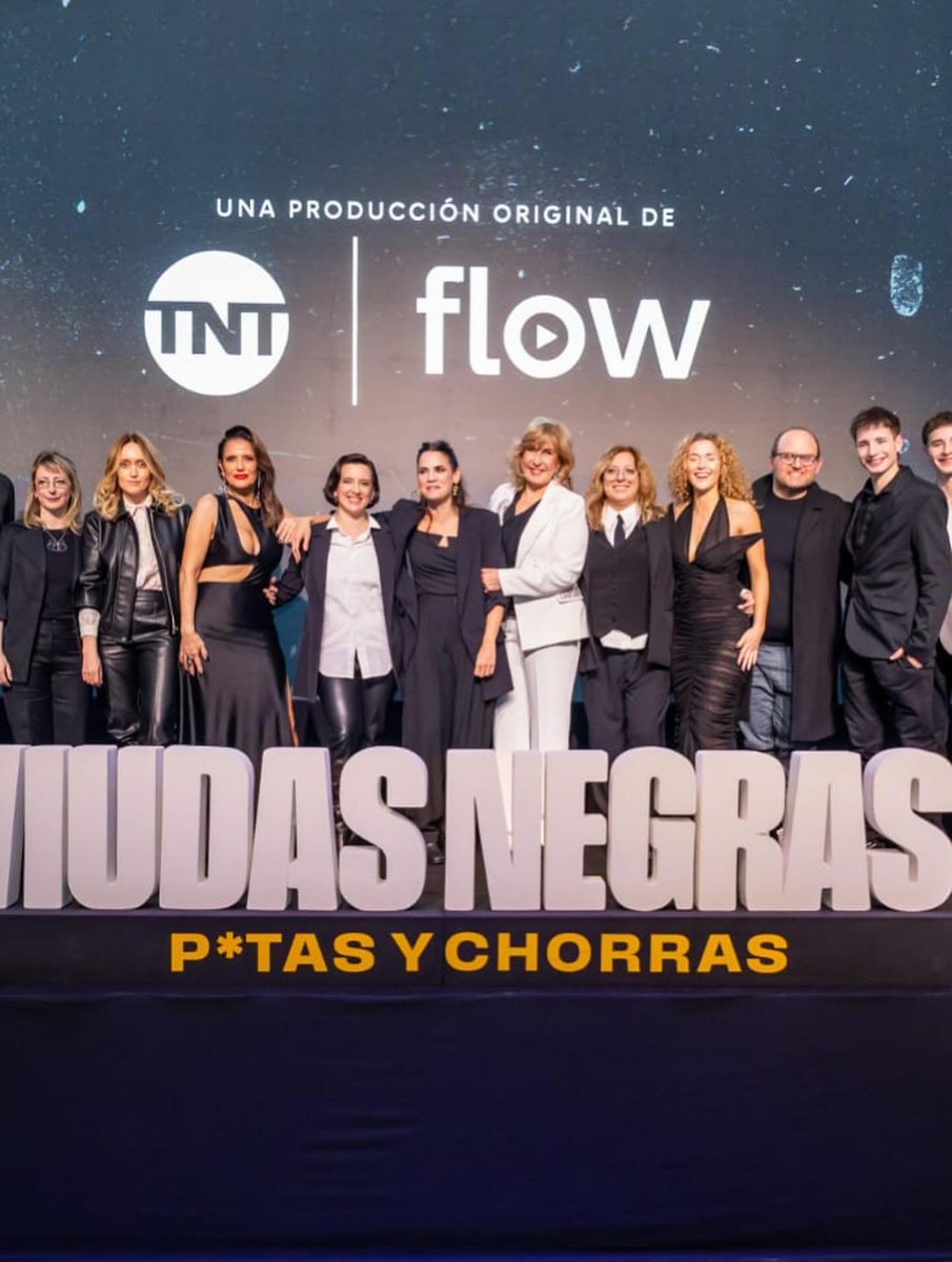 eeemiliano's tweet photo. Aguante la ficción y aguanten las mujeres encabezando elencos.
El año de #ViudasNegras y #EnElBarro. https://t.co/tqibiNNhE3