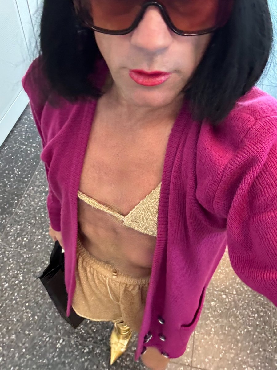 Being summoned by <a href="/LadyNatalieNoir/">Natalie Noir</a> on a hot summer day. She demanded dress code extravagance.