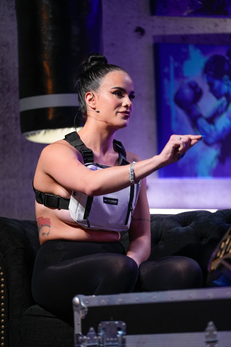 Los morros del punto cada ves traen modas mas raras 👀 

<a href="/adrianm10/">adrián marcelo</a>