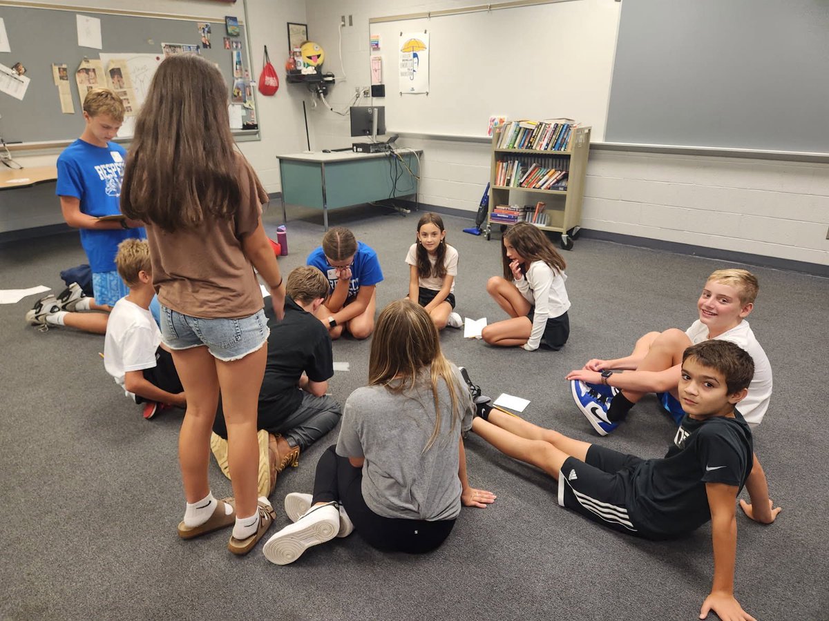 ofmsbulldogs's tweet photo. WEB Orientation 2025! https://t.co/dSmoqyrVYr