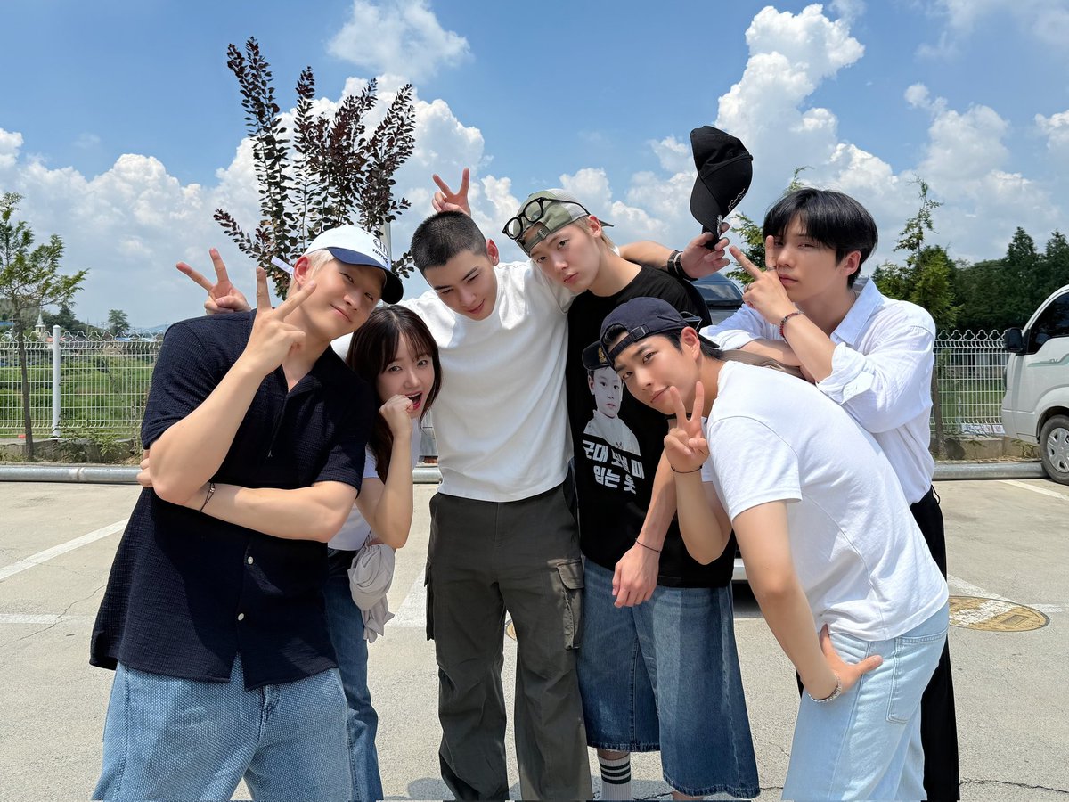 ChaEun76883's tweet photo. 팬들이 다 보고 싶어요 https://t.co/FZoAehRdkK