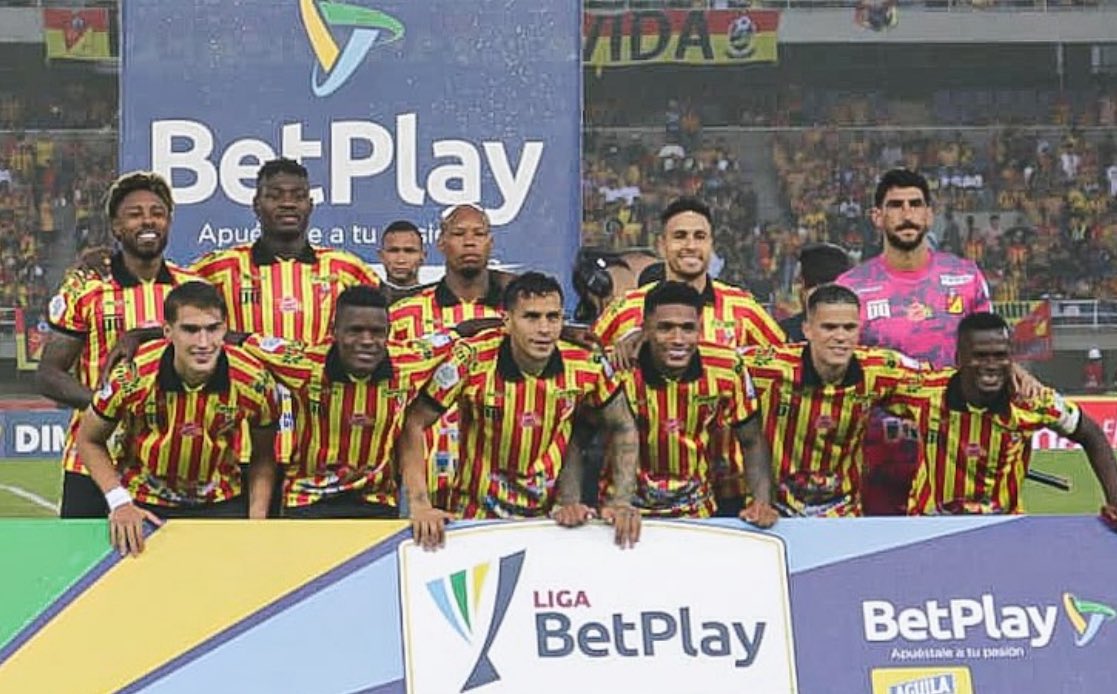 📌Deportivo Pereira como local con Rafael Dudamel este semestre:

🆚 Santa Fe 2-2🟰
🆚 Nacional 2-1✅
🆚 Once Caldas 2-1 ✅
🆚 América de Cali 2-0 ✅

¡UN FORTÍN EL HERNÁN!¡20 PARTIDOS SIN PERDER EN CASA!🏟️🔴🟡