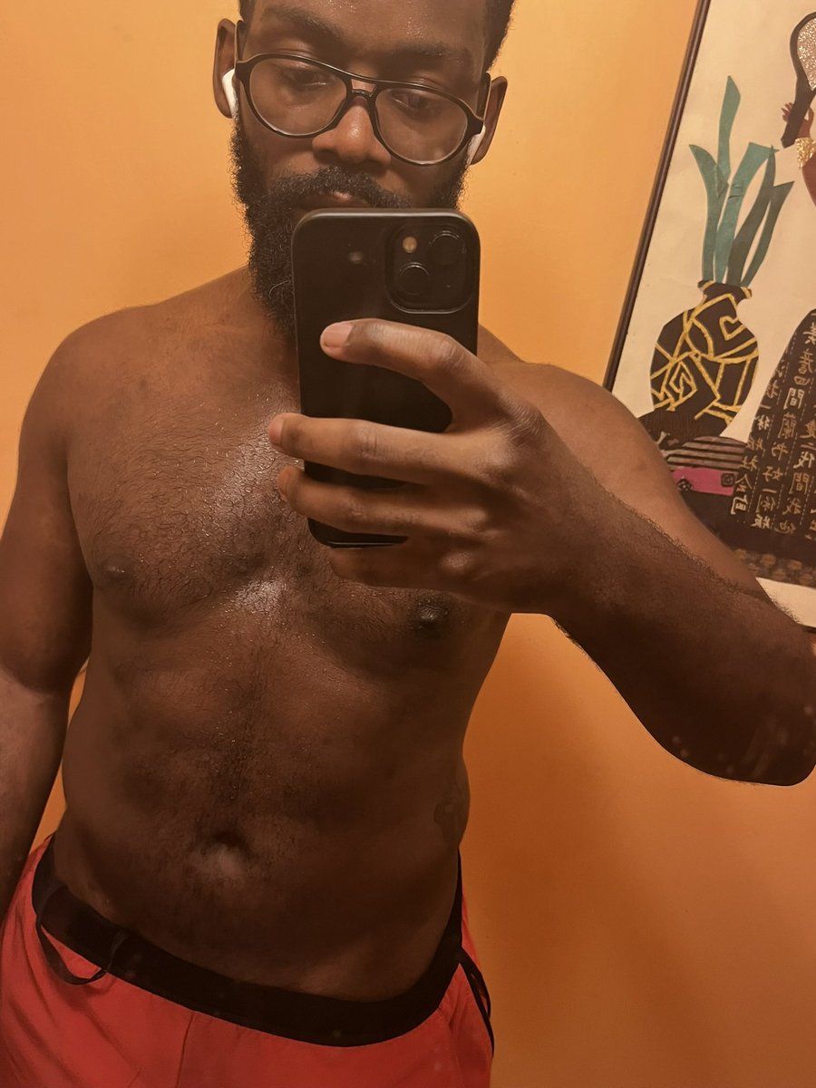 bjjones__'s tweet image. Hi 🙈 #birthdayweekend #LeoSeason