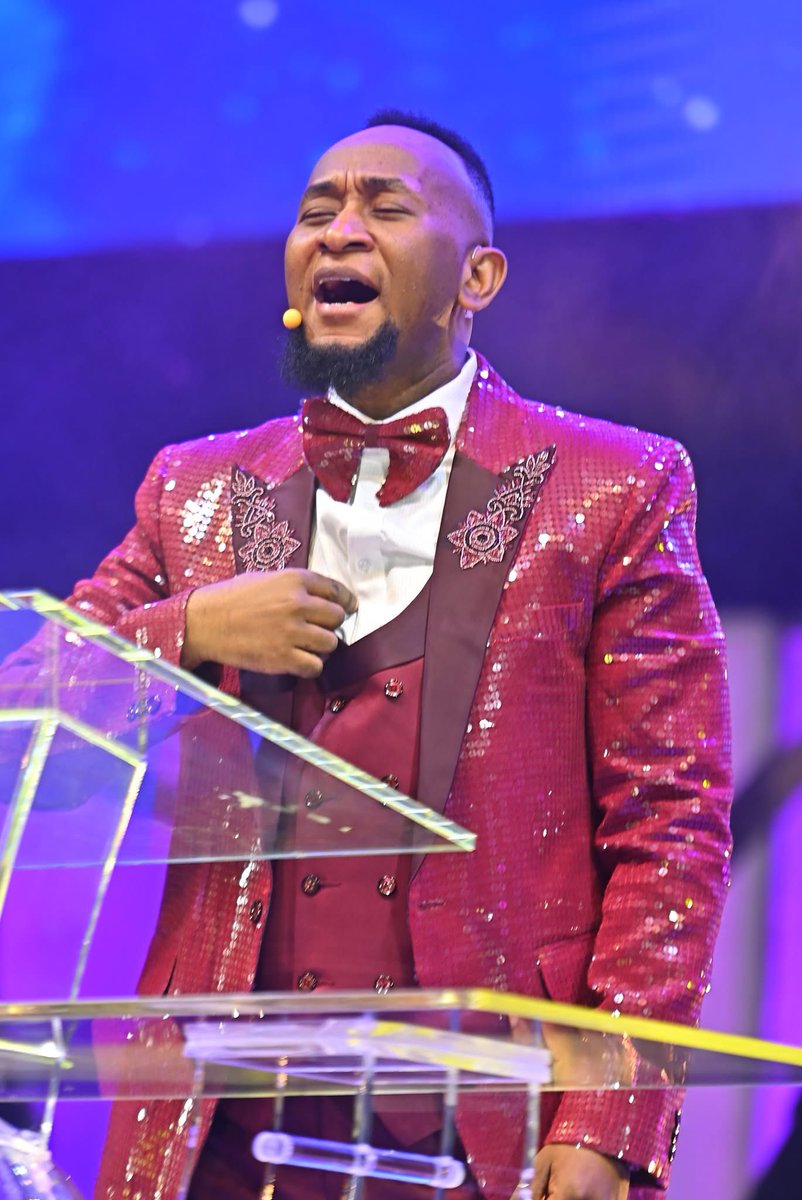 ainomugisaha's tweet photo. The same Spirit that moved in the early Church moves today. Witness it on Power of Prophecy. #ProphetElvisMbonye https://t.co/sZWpKauwEe