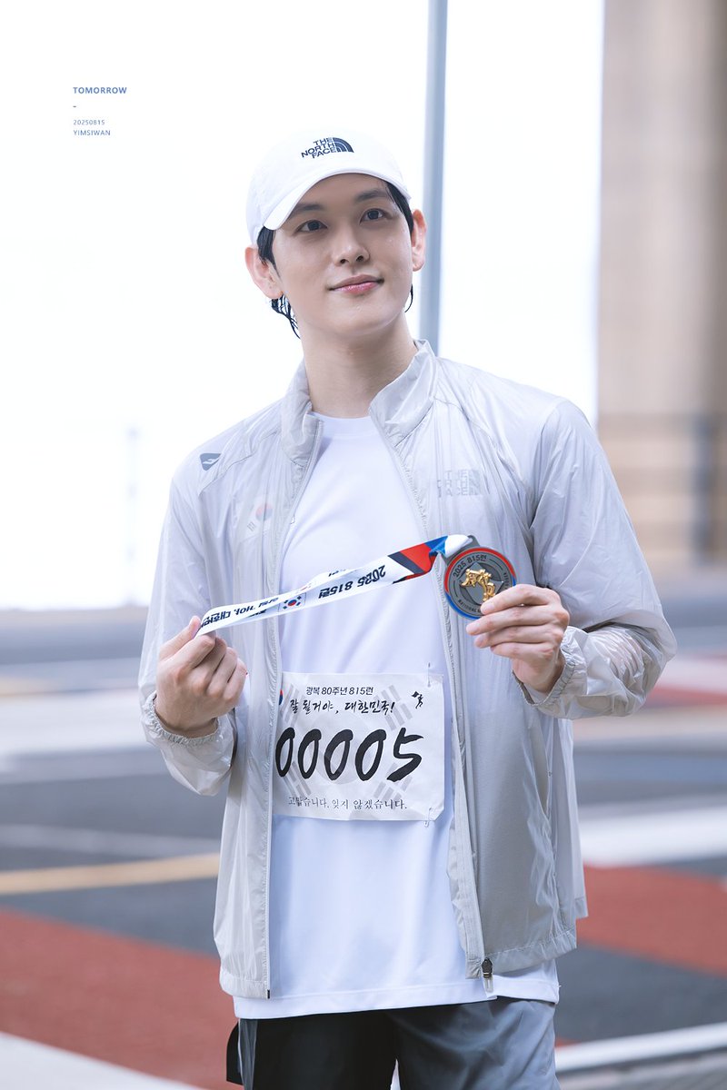 tomorrow1201's tweet photo. 250815 815런

🇰🇷🏅

#임시완 #yimsiwan https://t.co/61QgYb5TJB