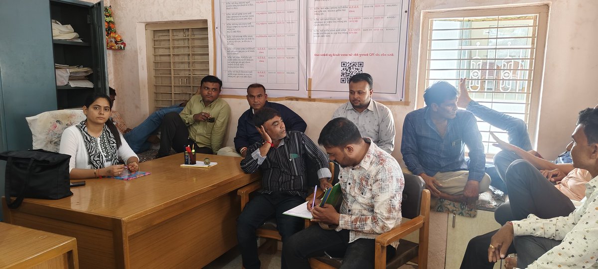 HwcBantiya's tweet photo. આજ રોજ ઘંટીયા ખાતે 15મી ઑગસ્ટ સ્વાતંત્ર્ય દિવસ નિમિતે ઘંટીયા ગામ ખાતે ગ્રામ સભા નુ આયોજન કરવામાં આવ્યું.#IndependenceDay #15August #GramSabha #IndependenceDay #paofc https://t.co/lFUQBFz3Kr