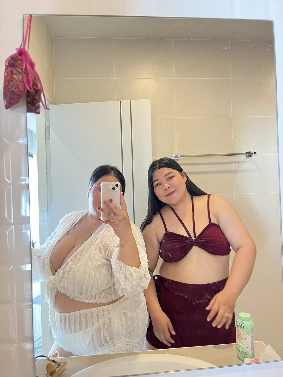 หยุดเมื่อไรหาแต่หม่องไปอีหลี
ไปเที่ยวกับมารูปยังไม่หมดเลย
พาไปอีกแหน่<a href="/Ammy_on001/">🎗️ammy ‘on 🐽</a> 
🤭🤭🐷🐷🌻🌻