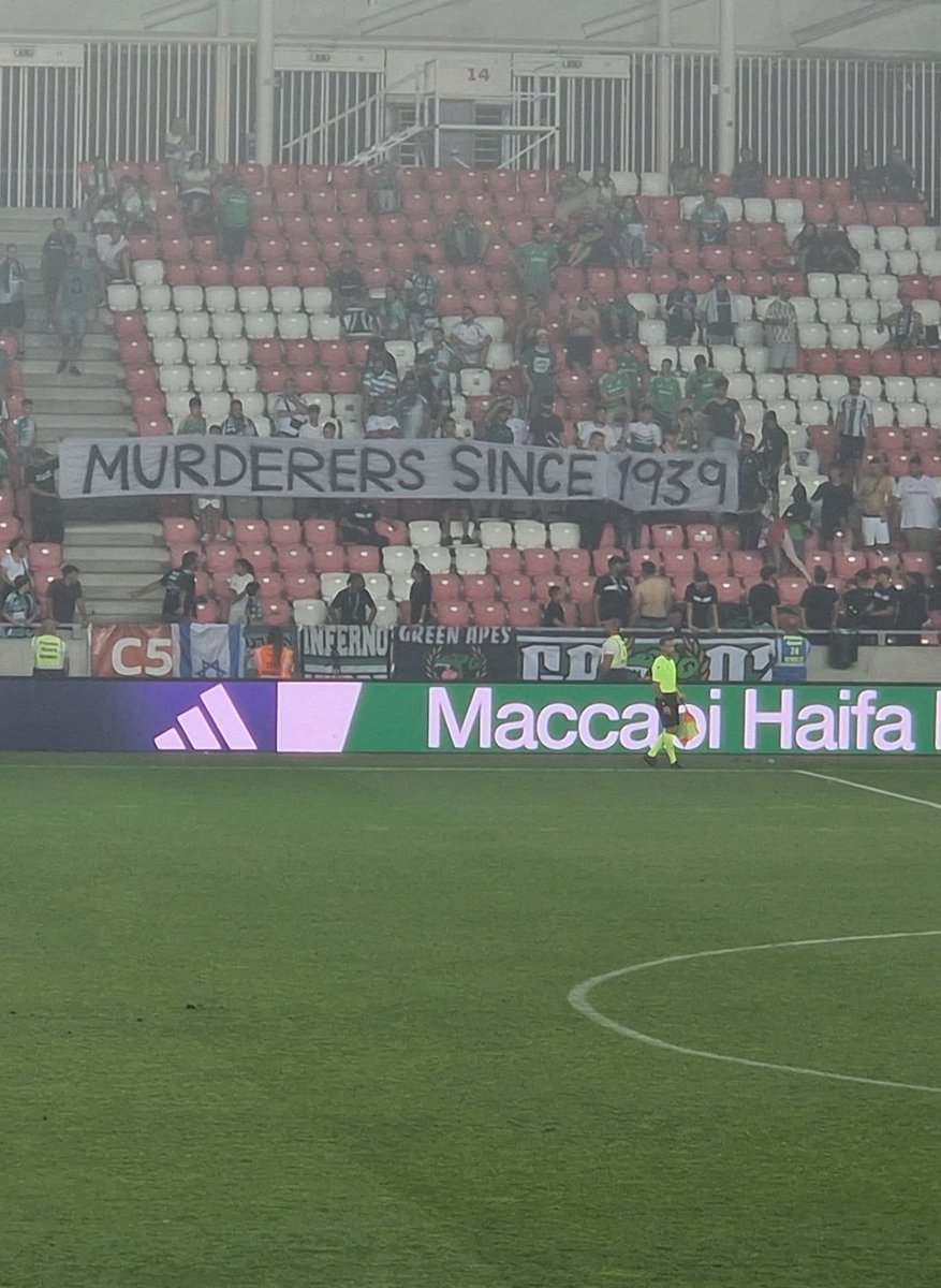 I've been trying not to go all antisemitic, stuff like this greatly tests my patience though. Yeah, these are Israeli hools from Maccabi Haifa, and yeah, this shit tier banner refers to Poles.