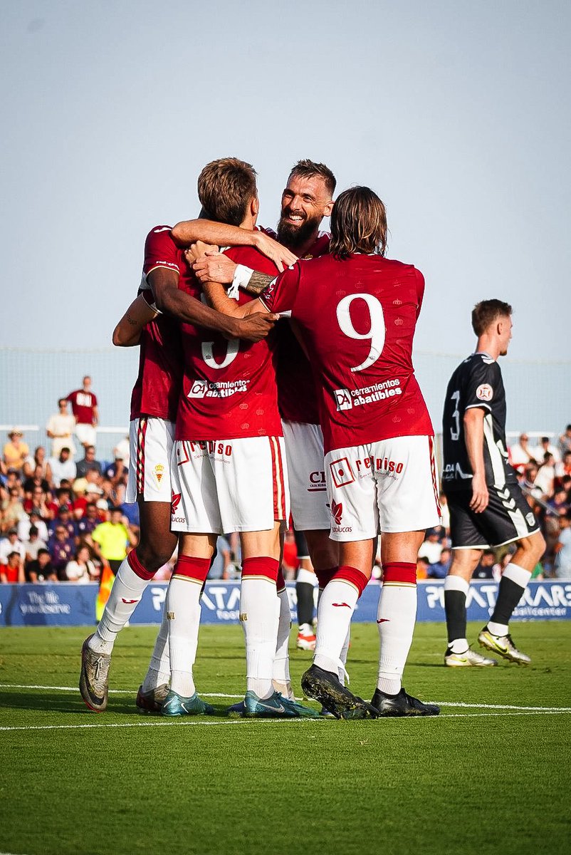 😁 ¡Buenos días!
⚔️ Hoy nuevo amistoso de pretemporada.

🆚 <a href="/UDMelilla/">Unión Deportiva Melilla</a> 
⏰ 10:30h
📍 <a href="/PinatarArena/">Pinatar Arena</a>