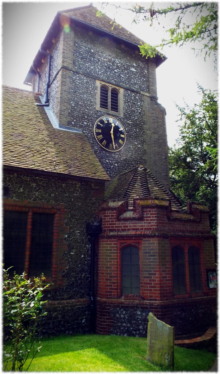 tonywiseman1976's tweet photo. The London Outer Orbital Path — more usually the "London LOOP" — is a 150-mile signed walk along public footpaths, and through parks, woods and fields.

#thelondonloop #londonloop #london #tonywisemanphotography #church

08-06-16 - Jubilee Country Park to West Wickham Common https://t.co/HiaLJE3h2P