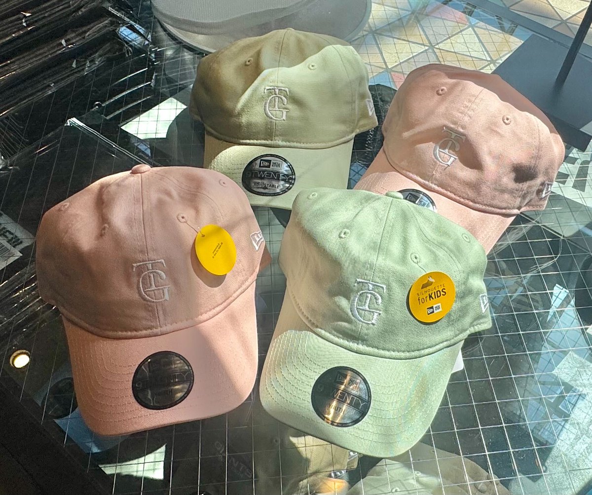 おそろいコーデが組める👨‍👩‍👧‍👧‼ ＼ #NEWERA 製の、大人気TGロゴ