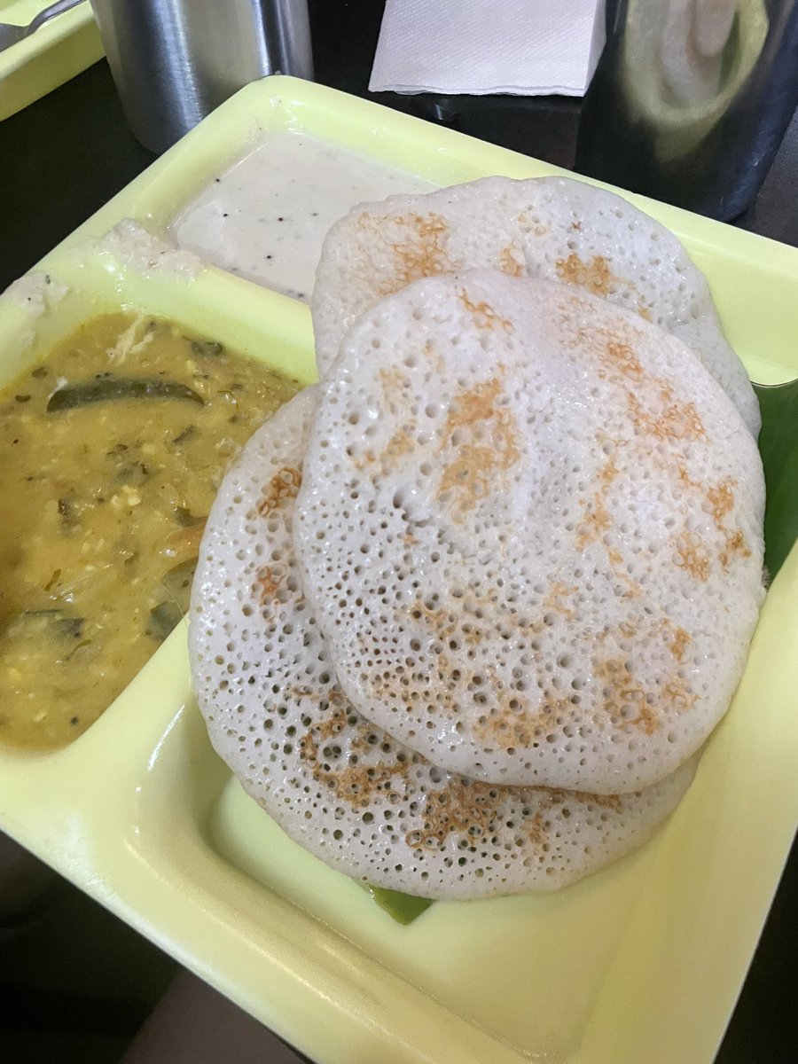 Swaha_S's tweet photo. CTR set dose >>> CTR benne masala dose https://t.co/vKIsqoysC9