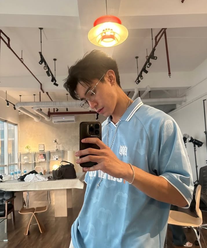 simpforbrenty27's tweet photo. Brent: “😝” https://t.co/Ey0NKkCXIH