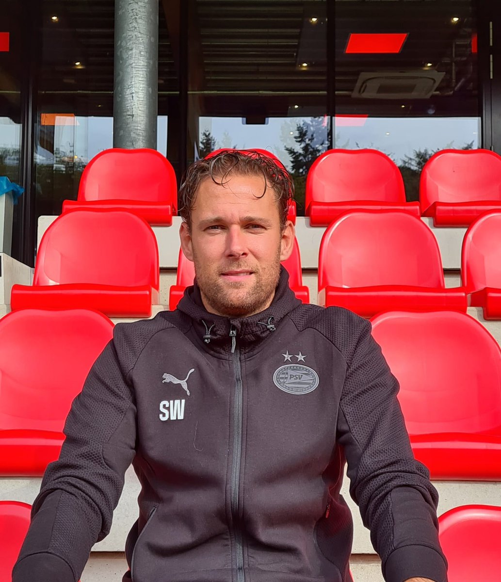 Op vrijdag 12 september is bij PSV AV op sportpark De Herdgang van 18.30 tot 19.30 uur een afscheidsduel met oud-spelers voor Stephan Wijlaars. Hij voetbalde elf seizoenen bij PSV AV en was er daarna vanaf 2018 nog eens zeven jaar trainer. Hij is nu aan de slag gegaan bij Nuenen.