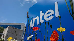 RealDaveIbrahim's tweet photo. Intel stock reacts to potential U.S. government stake news
Following talks about the U.S. buying a stake in Intel, the chipmaker saw a notable jump in its stock price. https://t.co/RkYSouflbW