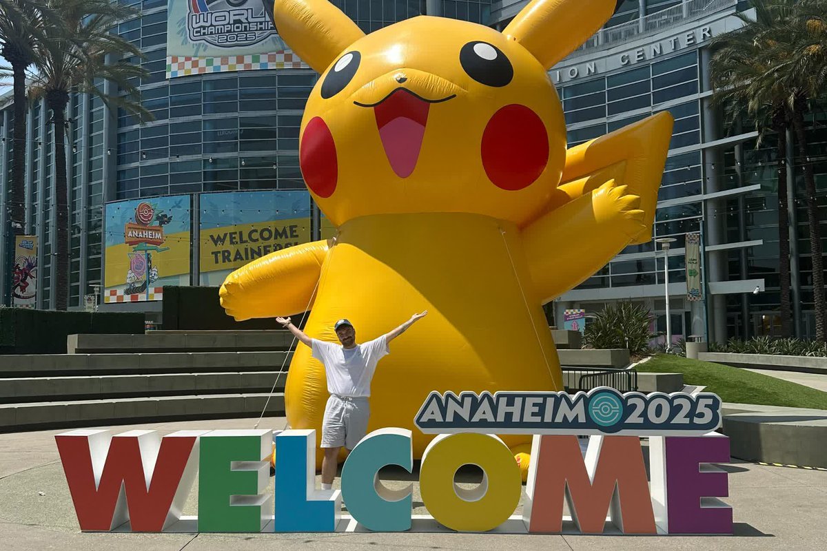 JournalDuGeek's tweet photo. Les Pokémon font leur coupe du monde et on vous y emmène https://t.co/m0o2g9OKyb https://t.co/Ag2SIXw5uB